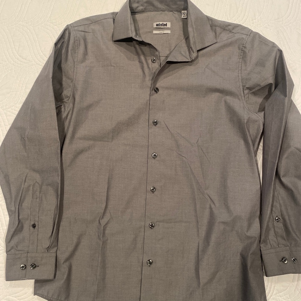 Unlisted a Kenneth Cole Production button down SIZE: 15 - 15 1/2, 32/33